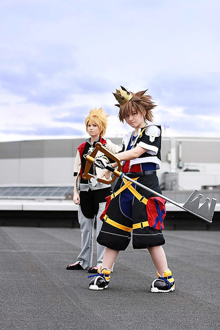 Illustration for article titled This Week's Cosplay is Out of This World (and Galaxy, and Universe...)